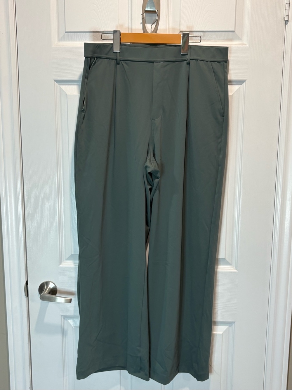NWT Halara Flex DayStretch High Waisted Straight Leg Work Pants, Green, Size XL